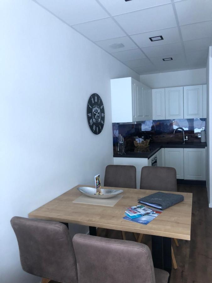 Chalet West 锡利安 外观 照片