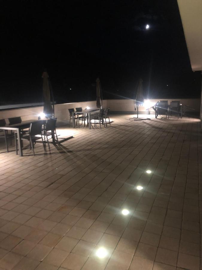 Chalet West 锡利安 外观 照片